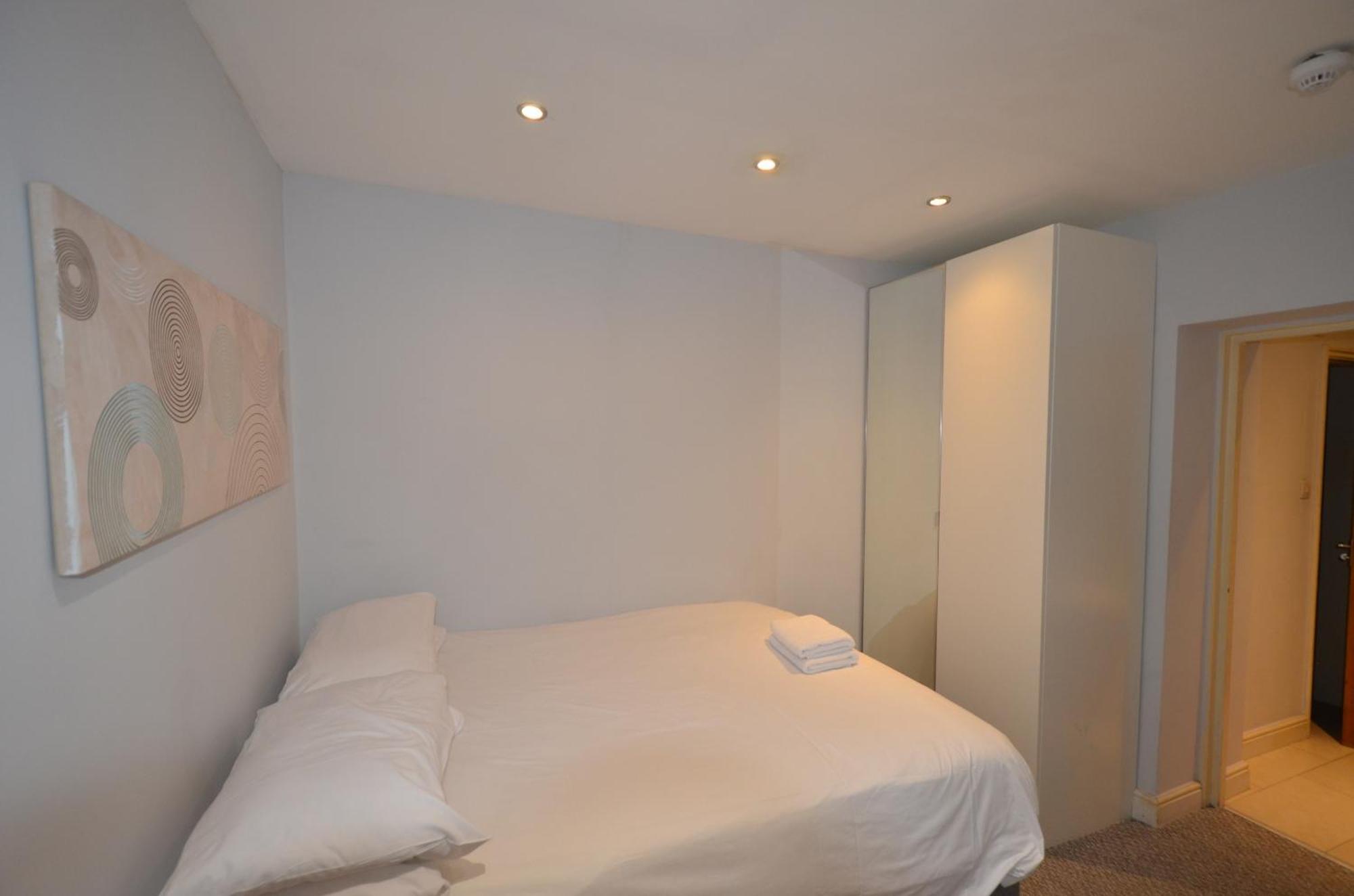 Amber Residence Hotel-Suites London Exterior photo