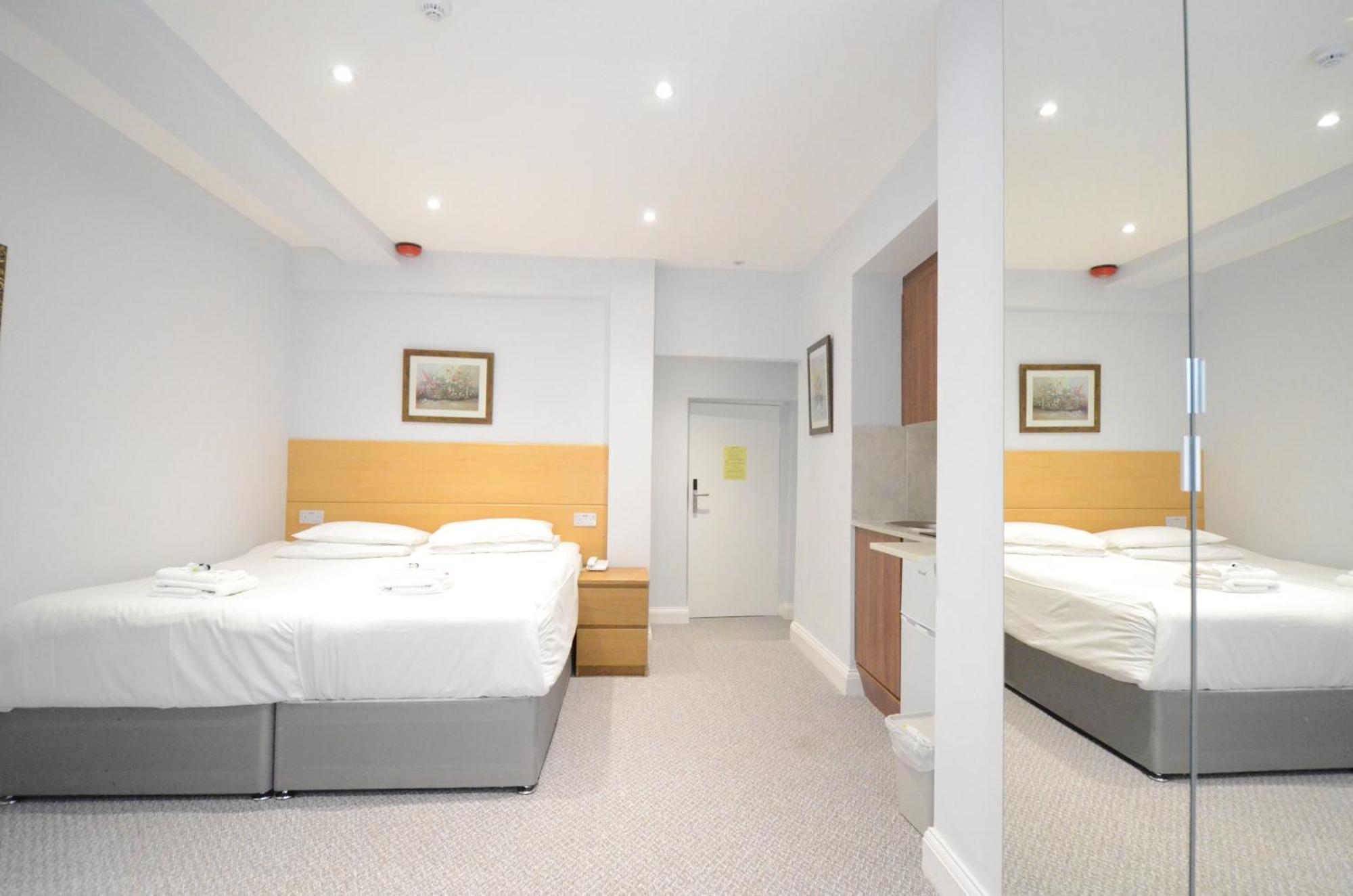Amber Residence Hotel-Suites London Room photo